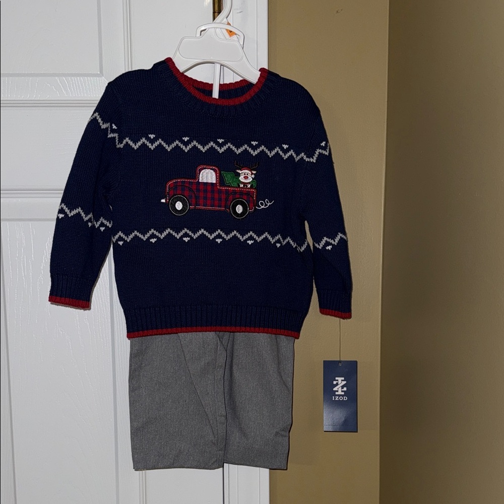 Izod Festive Navy Sweater and Gray Shorts Set